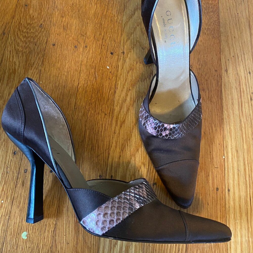 Vintage Gucci Python Satin Pumps Python Heels Siz… - image 1